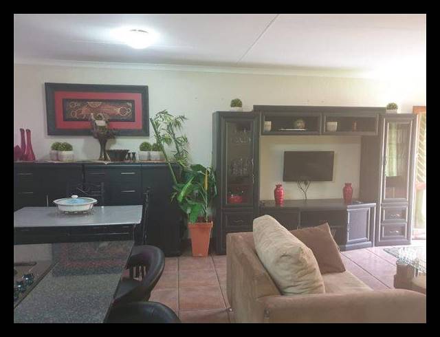 2 BEDROOM CLUSTER FOR SALE IN TERENURE